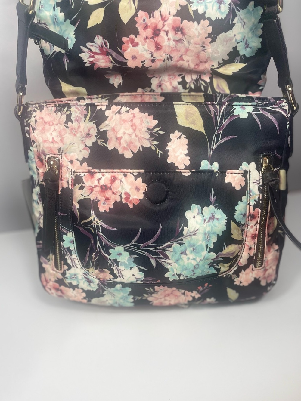 Karl Lagerfeld NWT Cara Nylon Messenger Floral Crossbody - Picture 11 of 16